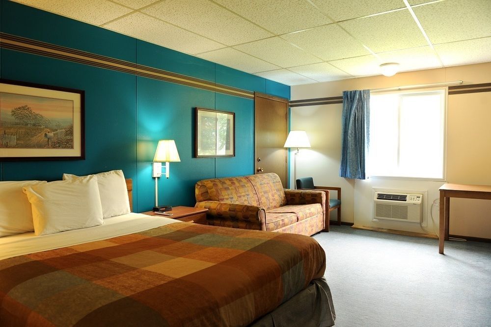 Americas Best Value Inn Story City Esterno foto